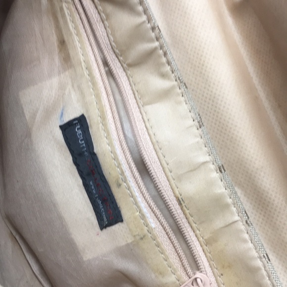 COPY - Fubu hand bag sz 6x11 - Picture 3 of 4